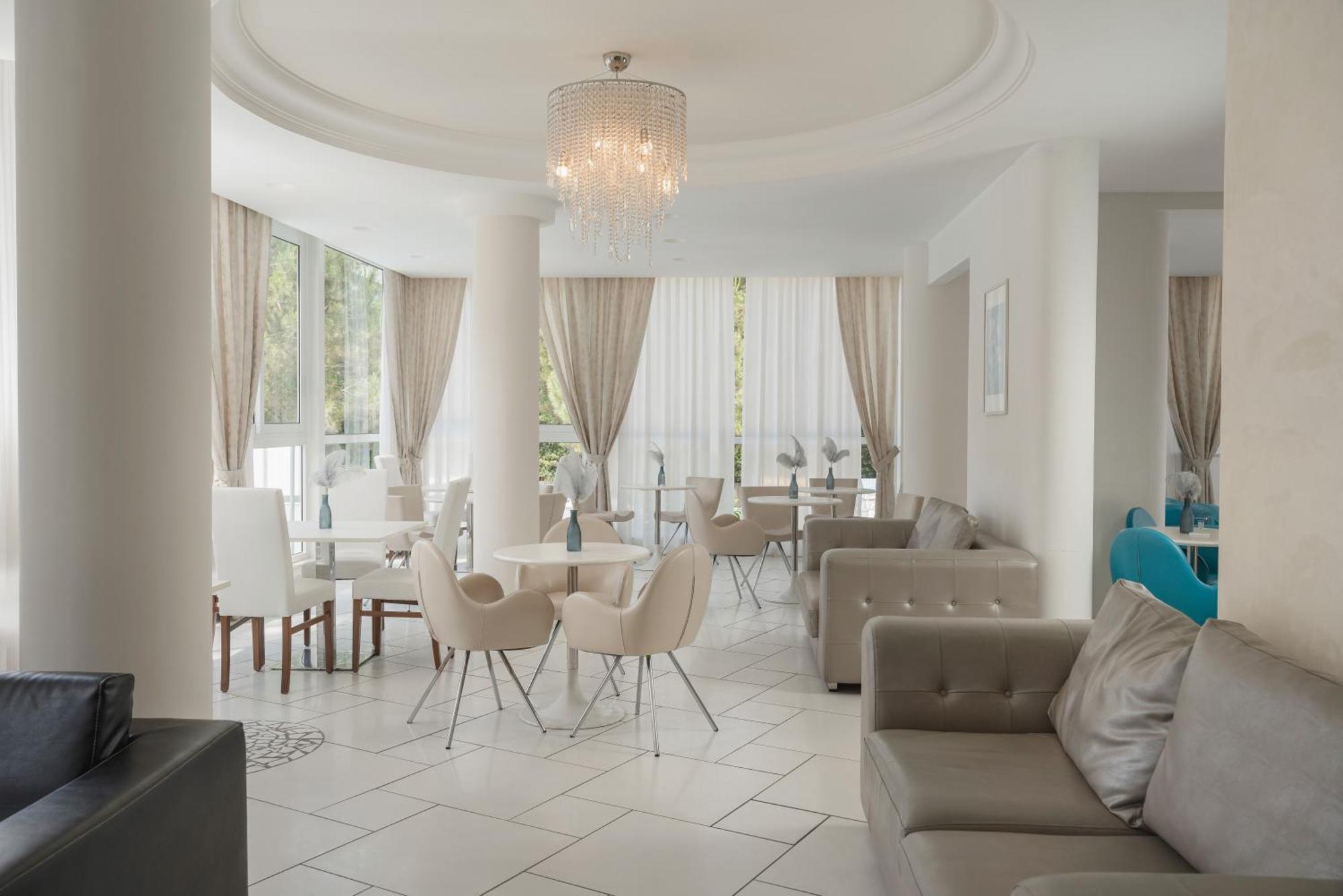 Hotel San Marco Milano Marittima Buitenkant foto