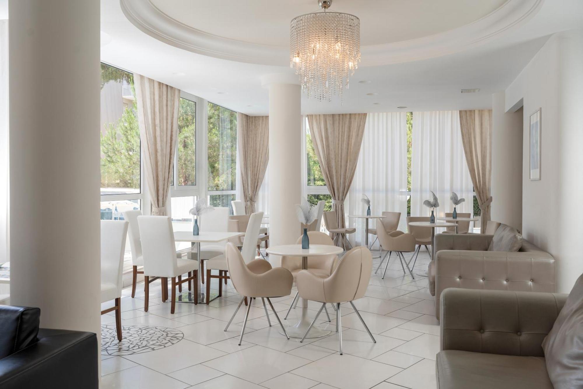 Hotel San Marco Milano Marittima Buitenkant foto