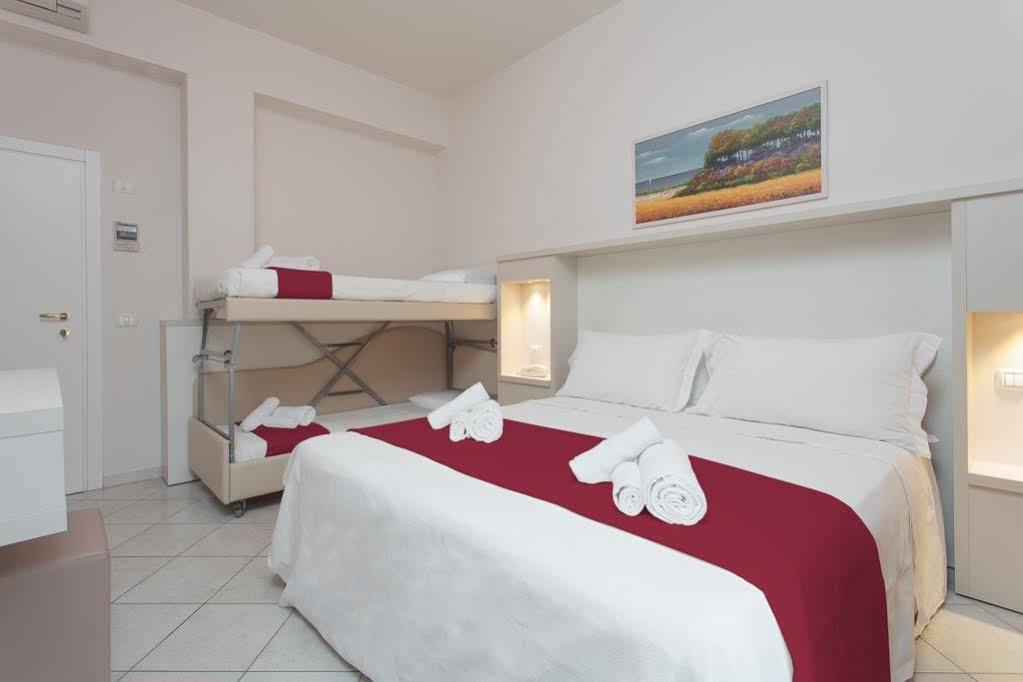 Hotel San Marco Milano Marittima Buitenkant foto